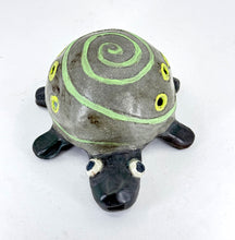 Load image into Gallery viewer, Turtle Ocarina 1