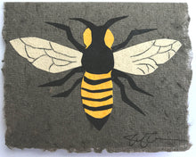 Load image into Gallery viewer, Bee Collaged Card